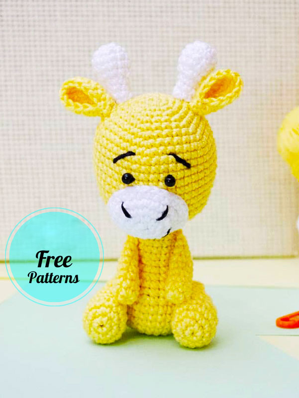 Amigurumi Little Keychain Giraffe Free Pattern-1